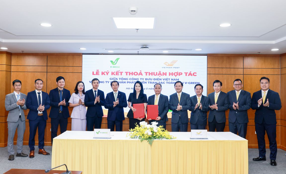 V-Green và Vietnam Post mở rộng mạng lưới sạc xe điện toàn quốc