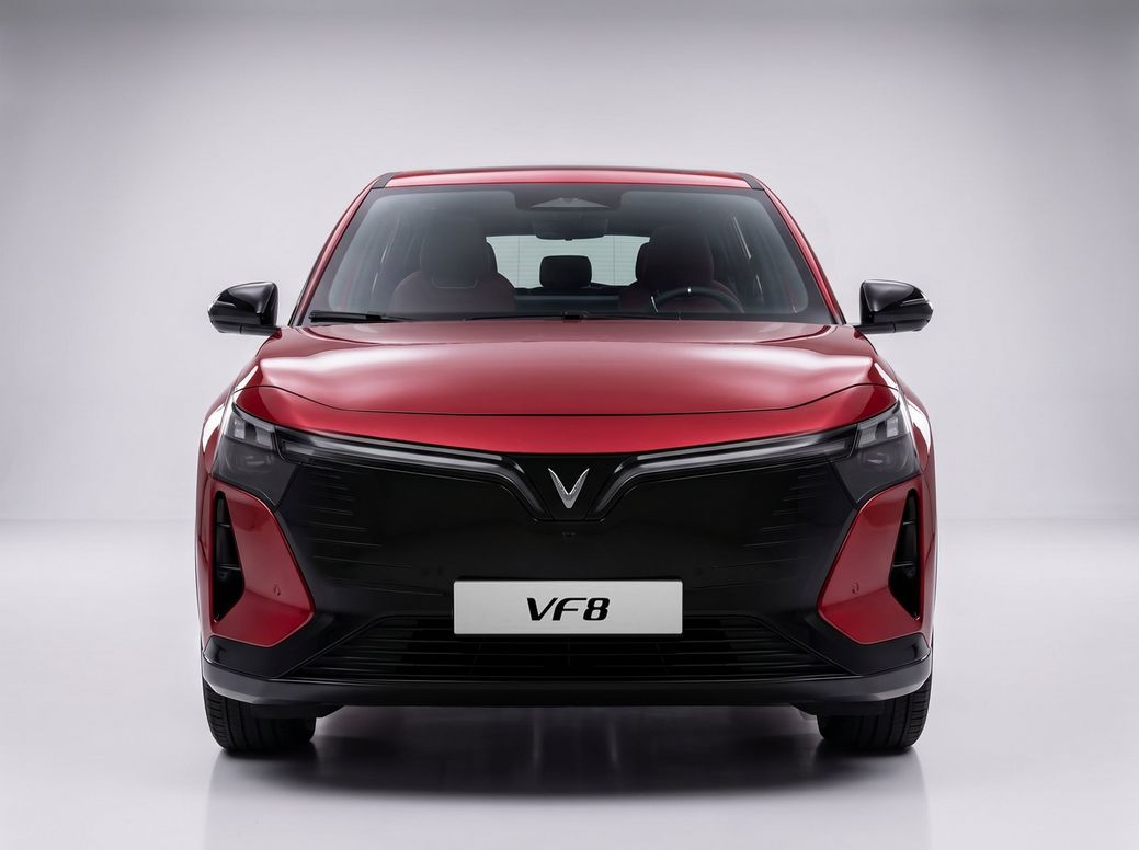 VinFast VF 8 thế hệ mới ra mắt với giá từ 999 triệu đồng